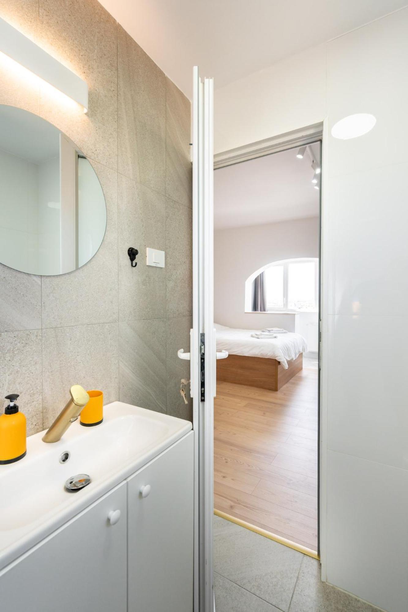 Sunset - Luxury Studio On Calea Victoriei Bucarest Esterno foto