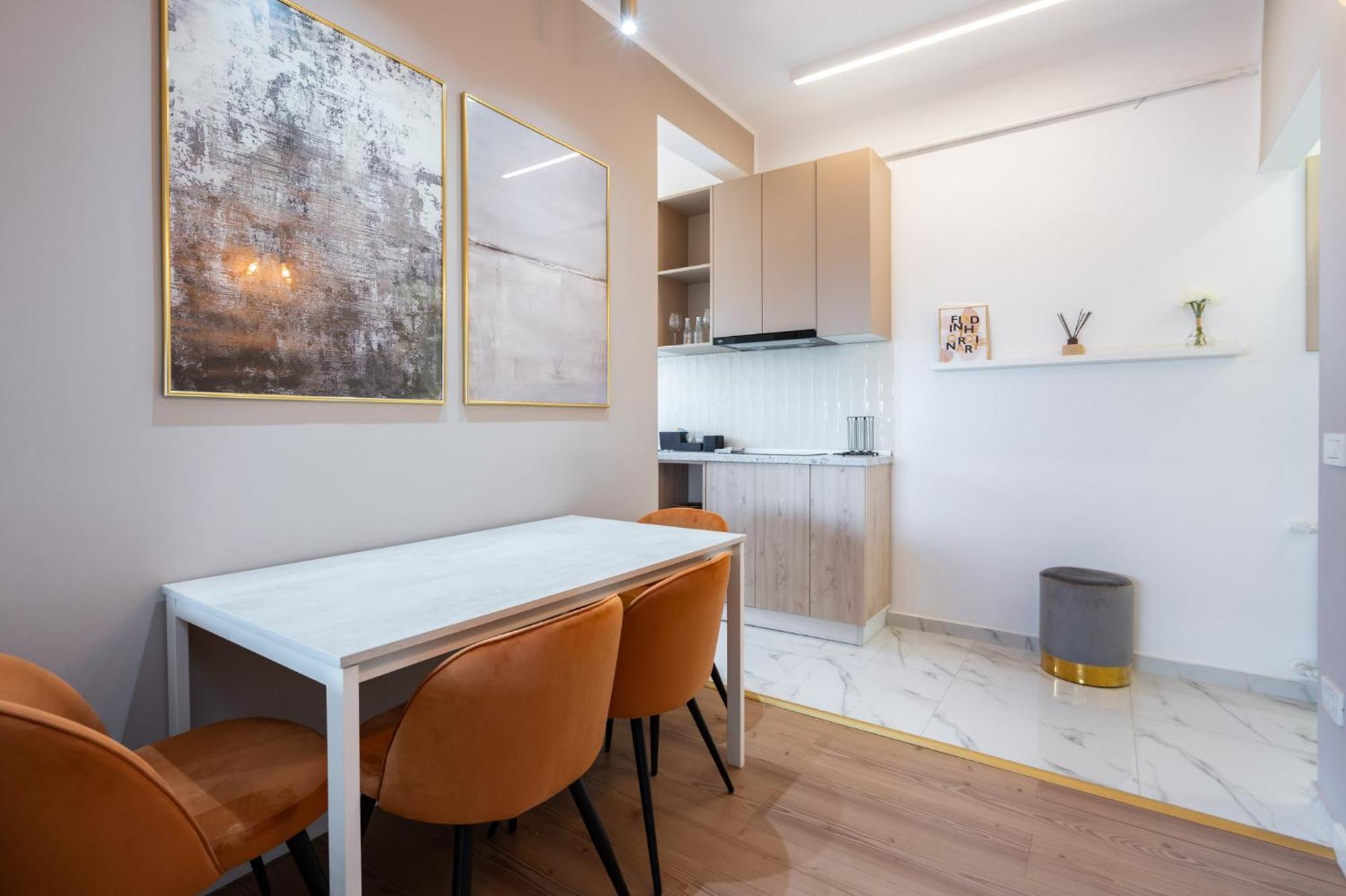 Sunset - Luxury Studio On Calea Victoriei Bucarest Esterno foto